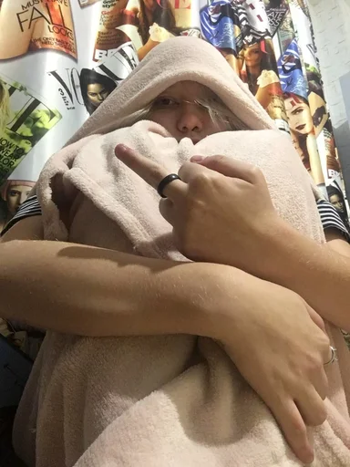 Человек комнатный полотенце