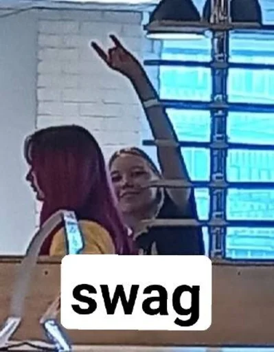 СМС человеческое лицо скриншот