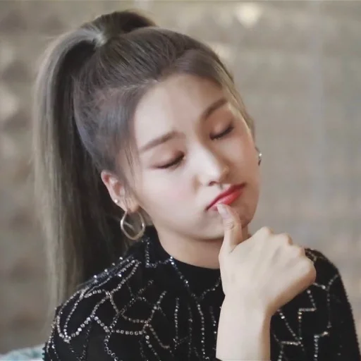 Стикер itzy - 8