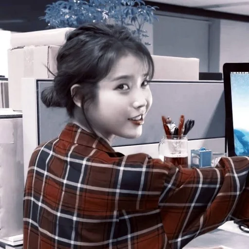 IU; @fp_am - Человек