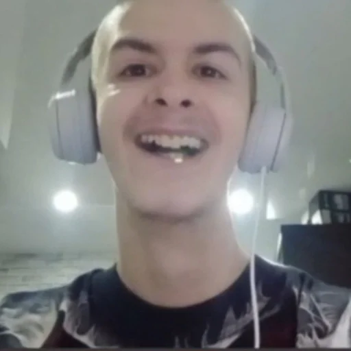 🧶| 𝙞𝙫𝙖𝙣𝙯𝙤𝙡𝙤 :: @fStikBot - 