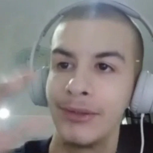 Стикер ivanzolobylixmilz_by_fStikBot - 1