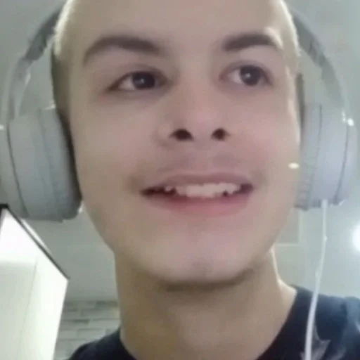 Sticker 🧶| 𝙞𝙫𝙖𝙣𝙯𝙤𝙡𝙤 :: @fStikBot - 10