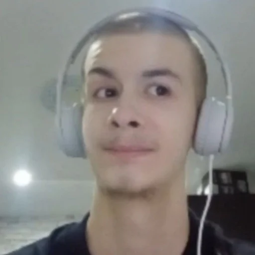 Sticker 🧶| 𝙞𝙫𝙖𝙣𝙯𝙤𝙡𝙤 :: @fStikBot - 7