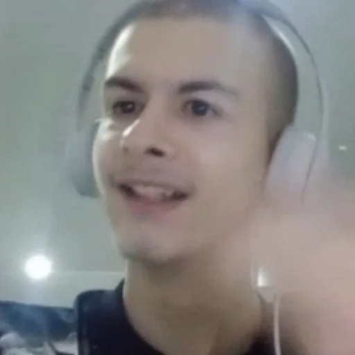 Sticker 🧶| 𝙞𝙫𝙖𝙣𝙯𝙤𝙡𝙤 :: @fStikBot - 4