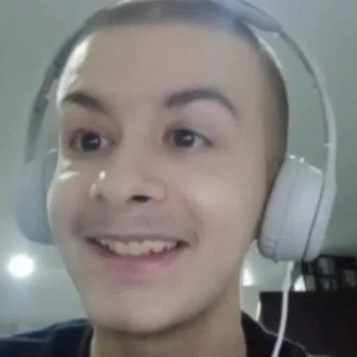 Sticker 🧶| 𝙞𝙫𝙖𝙣𝙯𝙤𝙡𝙤 :: @fStikBot - 1