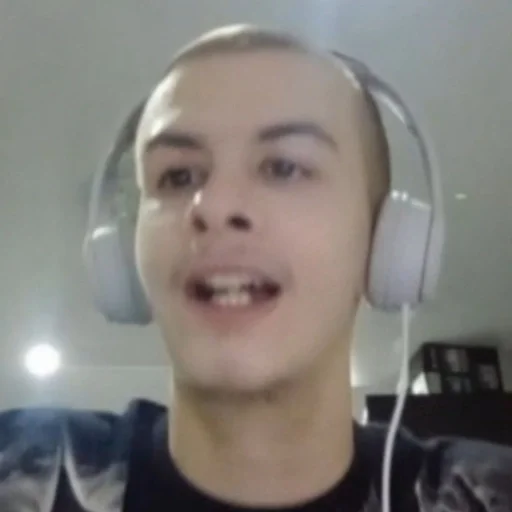 Sticker 🧶| 𝙞𝙫𝙖𝙣𝙯𝙤𝙡𝙤 :: @fStikBot - 0