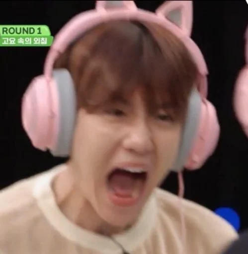 Sticker @loeylews гавкошмыг - 4