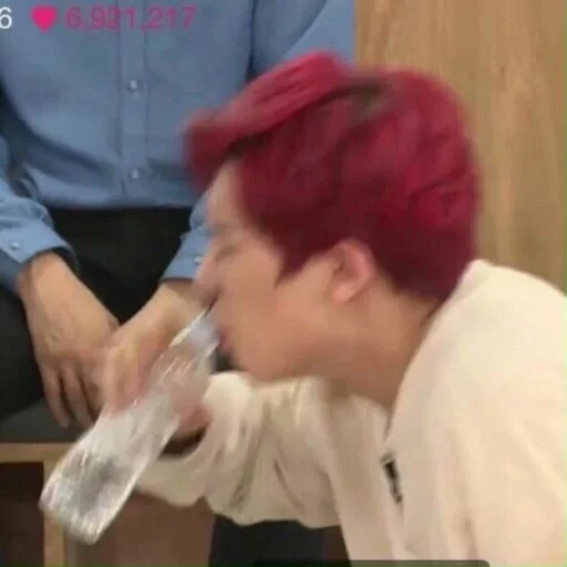 Sticker @loeylews гавкошмыг - 1