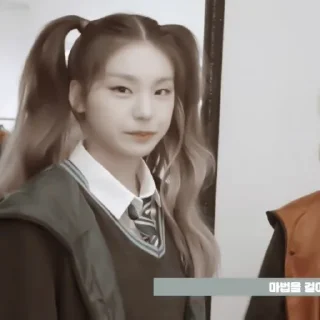 Стикер 𝘆𝗲𝗷𝗶. || @jenwers - 2