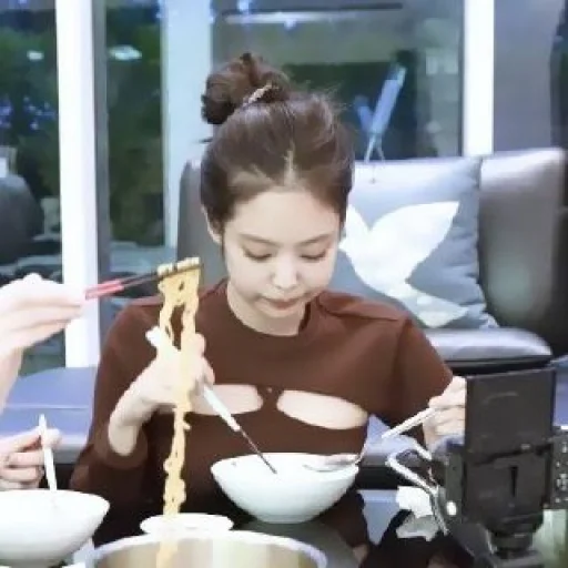 jennie by @jenwers - 