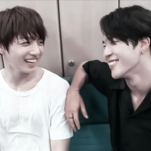 Sticker jikookparadismaudit - 1