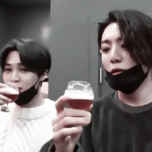 Sticker jikookparadismaudit - 1