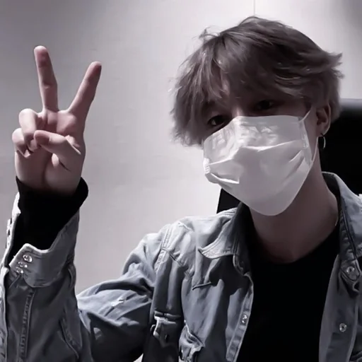 Человек одежда стена