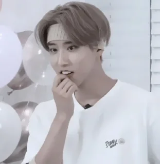 Стикер 🧇! #𝙟𝘪𝘴𝙪𝙣𝘨` @helpjennrose - 8