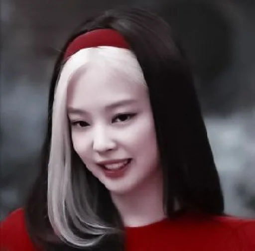 Jennie | @jenliastikers - 