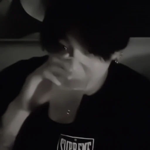 Стикер  ⊱🃏⊰ #jungkook ↷@jjkkxxs↷ - 0