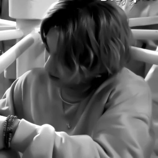 Человек приспособление черно-белый