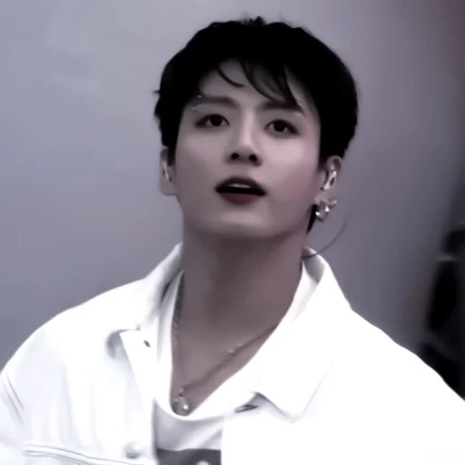 чонгук спас меня. @jjkkxxs :: @fStikBot - человеческое лицо