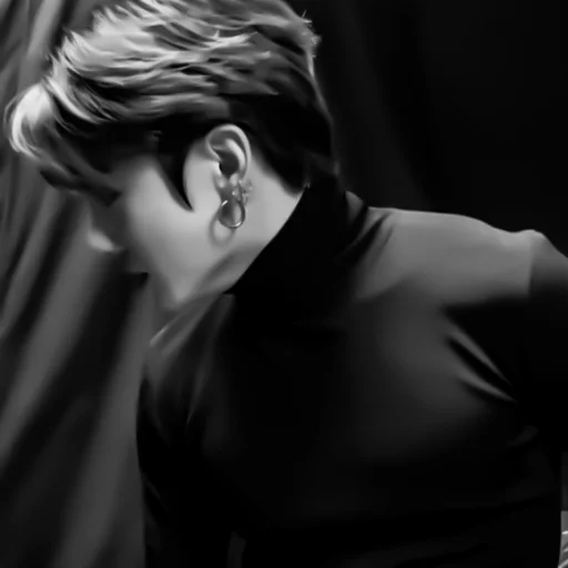 Sticker 𝐀𝗇𝗍𝗈𝗇𝗂𝖾'𝗌 𝐌𝗈𝗈𝖽 ネ· @stkworld - 4