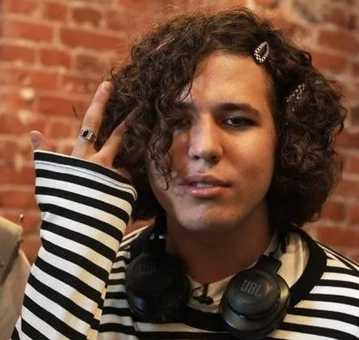 Человек человеческое лицо одежда