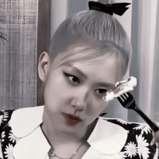 person hairstyle human face