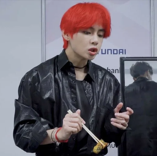 𝒋𝒖𝒍𝒊𝒂𝒏 𝒃𝒍𝒐𝒖𝒏𝒕 :: @fStikBot - Человек