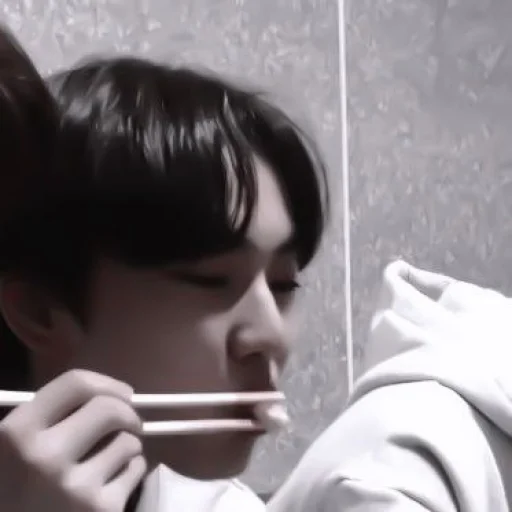 Человек человеческое лицо курение