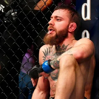 Стикер Создать мемы ➡️ @sportsmem_bot - 9