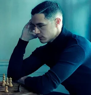 Стикер Создать мемы ➡️ @sportsmem_bot - 6