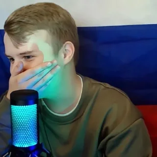 Стикер kussia - 2