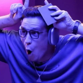 Стикер кдм🖤 (автор: dianxwii) - 11