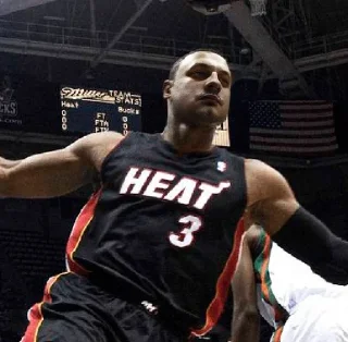 Стикер Создать мемы ➡️ @sportsmem_bot - 7