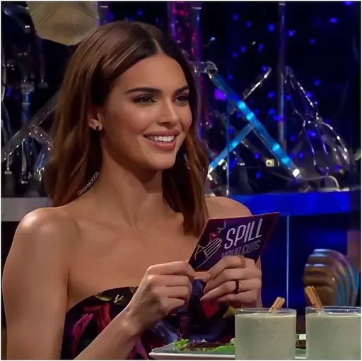 Стикер kendall jenner-uwukendal🤍 - 9