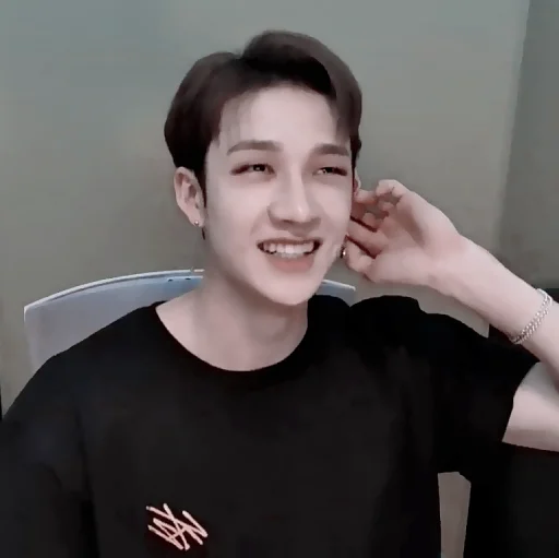 Стикер 🚔 - 𝐛𝐚𝐧𝐠 𝐜𝐡𝐚𝐧`. | @pecjuwr - 10