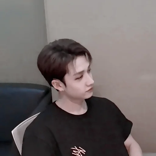 Стикер 🚔 - 𝐛𝐚𝐧𝐠 𝐜𝐡𝐚𝐧`. | @pecjuwr - 9