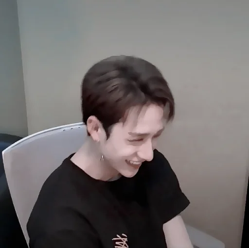 Стикер 🚔 - 𝐛𝐚𝐧𝐠 𝐜𝐡𝐚𝐧`. | @pecjuwr - 3