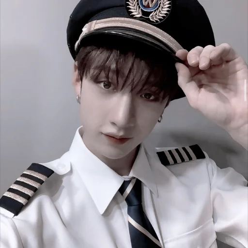 Стикер 🚔 - 𝐛𝐚𝐧𝐠 𝐜𝐡𝐚𝐧`. | @pecjuwr - 1