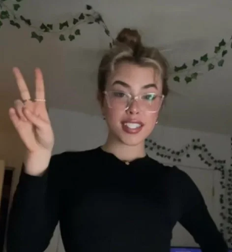 Человек человеческое лицо улыбаться