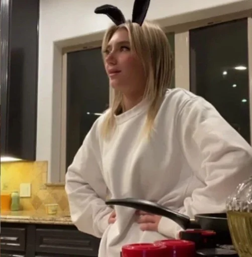 Человек комнатный одежда