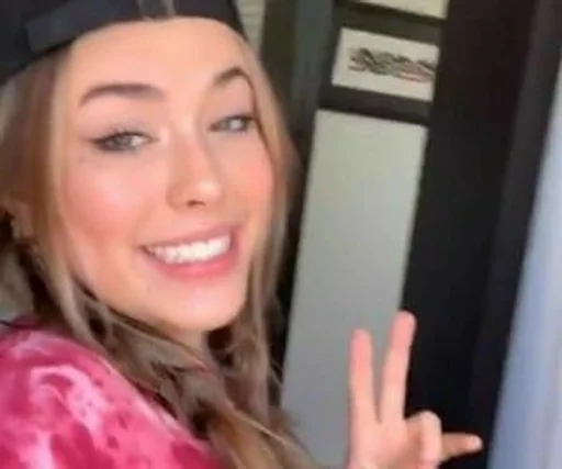 Стикер кэри ах мамуля :: @fStikBot - 9