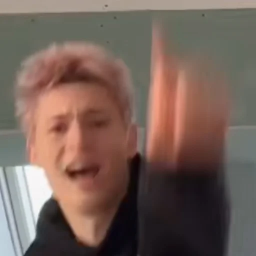 Стикер кирил лох - 2