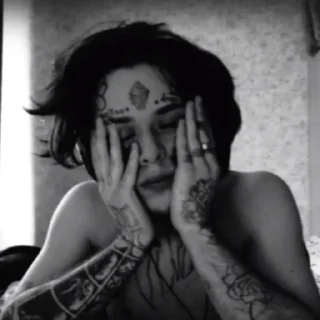 черно-белый девочка татуировка