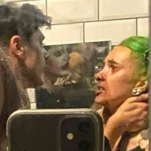 Стикер kisulya007_by_TgEmodziBot - 1