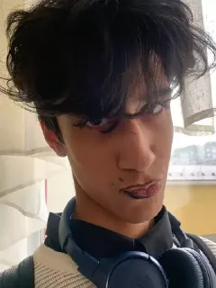 Стикер 😙 - 2