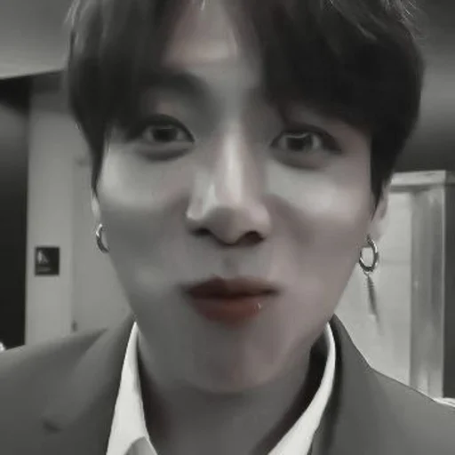 Sticker 𝙅𝙐𝙉𝙂𝙆𝙊𝙊𝙆:: @eliskis - 8