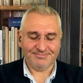 Sticker Коробаха с приколом - 0