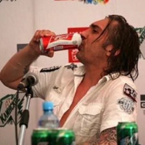 Стикер korol_u_shut - 1