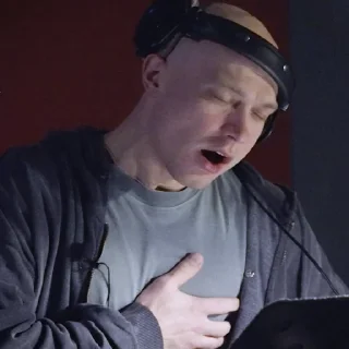 Стикер Юра Котисов 😻 - 2