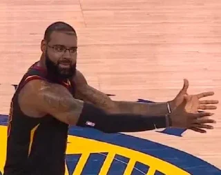 Стикер Создать мемы ➡️ @sportsmem_bot - 7